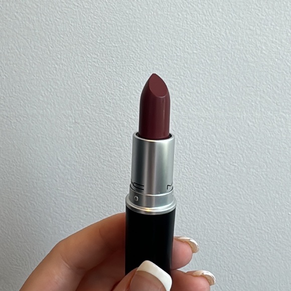 MAC Cosmetics 806 DEL RIO SATIN LIPSTICK ROUGE À LÈVRES - Picture 1 of 6